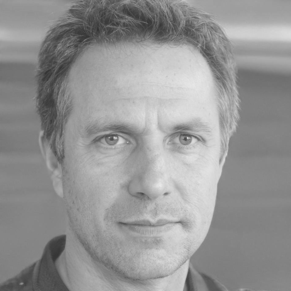 Portrait de Réginald Beaumont, formateur expert en analyse financière